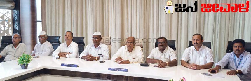 ಶೀಘ್ರದಲ್ಲೇ ತೇರದಾಳ, ತುಕ್ಕಾನಟ್ಟಿ, ರಾಮದುರ್ಗ ಶಾಖೆಗಳ ಸ್ವಂತ ಕಟ್ಟಡಗಳ ಉದ್ಘಾಟನೆ ಕುರುಹಿನಶೆಟ್ಟಿ ಅರ್ಬನ ಸೊಸಾಯಿಟಿಗೆ ೪.೯೩ ಕೋಟಿ ರೂ ಲಾಭ-ಮುಗಳಖೋಡ ಶೀಘ್ರದಲ್ಲೇ ತೇರದಾಳ, ತುಕ್ಕಾನಟ್ಟಿ, ರಾಮದುರ್ಗ ಶಾಖೆಗಳ ಸ್ವಂತ ಕಟ್ಟಡಗಳ ಉದ್ಘಾಟನೆ ಕುರುಹಿನಶೆಟ್ಟಿ ಅರ್ಬನ ಸೊಸಾಯಿಟಿಗೆ ೪.೯೩ ಕೋಟಿ ರೂ ಲಾಭ-ಮುಗಳಖೋಡ