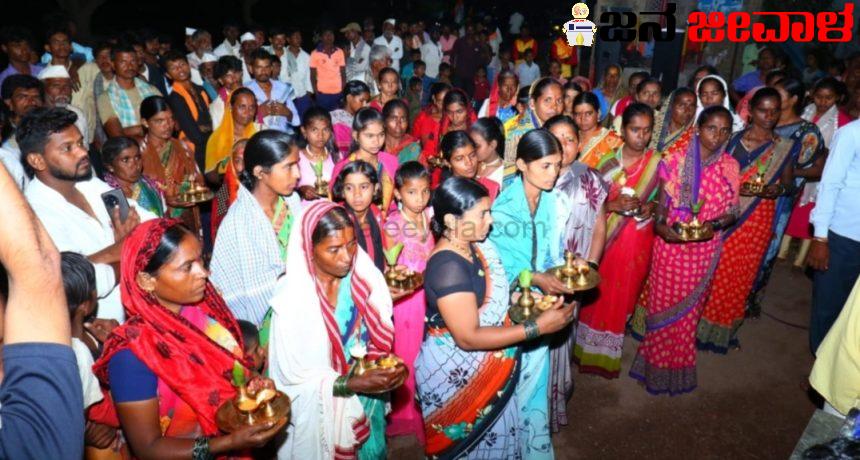 ಅಧಿಕಾರವಿದ್ದಾಗ ಅನ್ಯಾಯ ಮಾಡಿದವರು ಈಗ ಕರ್ಮಭೂಮಿ ಎಂದರೆ ನಂಬುತ್ತಾರಾ ಬೆಳಗಾವಿ ಸ್ವಾಭಿಮಾನಿಗಳು? – ಮೃಣಾಲ ಹೆಬ್ಬಾಳಕರ್ ಪ್ರಶ್ನೆ ಅಧಿಕಾರವಿದ್ದಾಗ ಅನ್ಯಾಯ ಮಾಡಿದವರು ಈಗ ಕರ್ಮಭೂಮಿ ಎಂದರೆ ನಂಬುತ್ತಾರಾ ಬೆಳಗಾವಿ ಸ್ವಾಭಿಮಾನಿಗಳು? – ಮೃಣಾಲ ಹೆಬ್ಬಾಳಕರ್ ಪ್ರಶ್ನೆ