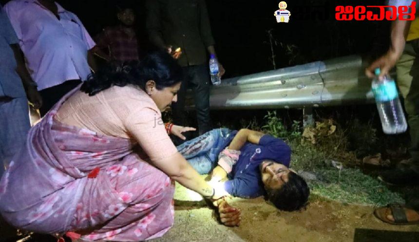 ಅಪಘಾತದಲ್ಲಿ ಗಾಯಗೊಂಡ ಯುವಕನಿಗೆ ನೆರವಾದ ಅಂಜಲಿ ನಿಂಬಾಳ್ಕರ್ ಅಪಘಾತದಲ್ಲಿ ಗಾಯಗೊಂಡ ಯುವಕನಿಗೆ ನೆರವಾದ ಅಂಜಲಿ ನಿಂಬಾಳ್ಕರ್