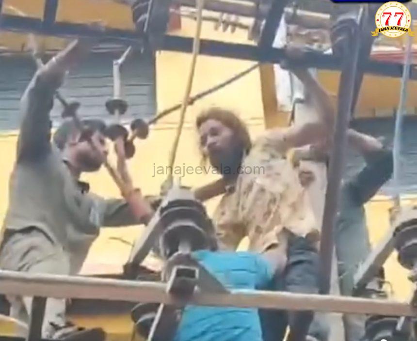 ಬೆಳಗಾವಿಯಲ್ಲಿ ಟಿಸಿ ಏರಿದ ಯುವಕ ! ಬೆಳಗಾವಿಯಲ್ಲಿ ಟಿಸಿ ಏರಿದ ಯುವಕ !