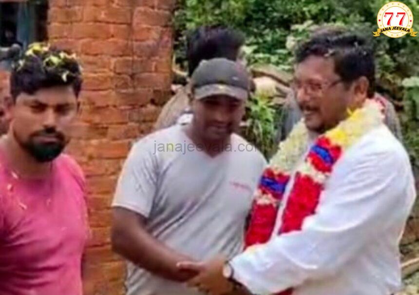 ಶಿಶು ಮಾರಾಟ, ಭ್ರೂಣ ಹತ್ಯೆ ಆರೋಪಿಗೆ ಸಂಭ್ರಮದ ಸ್ವಾಗತ ! ಶಿಶು ಮಾರಾಟ, ಭ್ರೂಣ ಹತ್ಯೆ ಆರೋಪಿಗೆ ಸಂಭ್ರಮದ ಸ್ವಾಗತ !