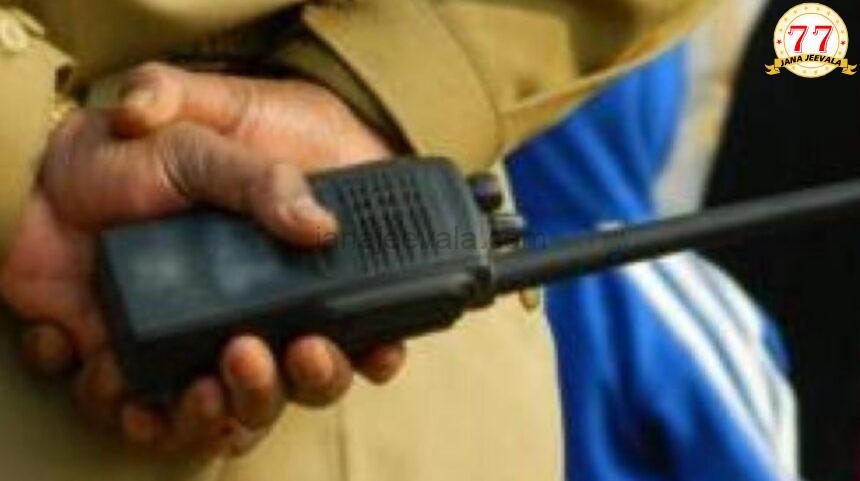 ಗೋಪ್ಯತೆ ಕಾಪಾಡಿಕೊಂಡ ಪೊಲೀಸರು -ಮಂಗಳೂರು ಕಾರಾಗೃಹದ ಮೇಲೆ ದಾಳಿ; ಗಾಂಜಾ, ಡ್ರಗ್ಸ್, 25 ಮೊಬೈಲ್ ವಶ ಗೋಪ್ಯತೆ ಕಾಪಾಡಿಕೊಂಡ ಪೊಲೀಸರು -ಮಂಗಳೂರು ಕಾರಾಗೃಹದ ಮೇಲೆ ದಾಳಿ; ಗಾಂಜಾ, ಡ್ರಗ್ಸ್, 25 ಮೊಬೈಲ್ ವಶ