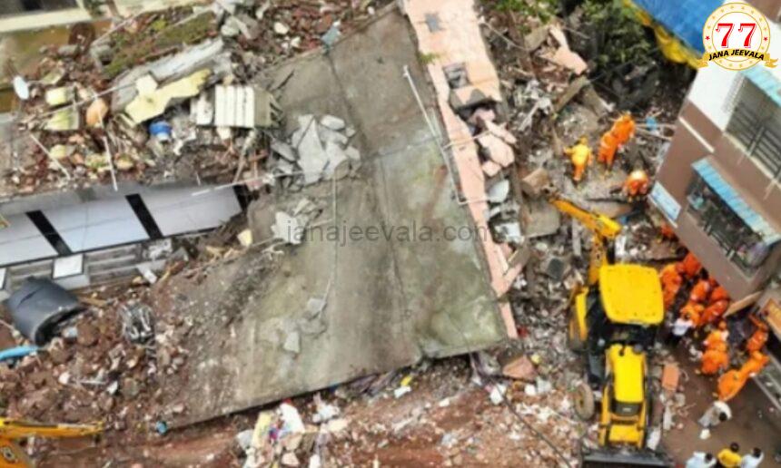 ನಸುಕಿನಲ್ಲಿ ನವಿ ಮುಂಬೈಯಲ್ಲಿ ಕುಸಿದು ಬಿದ್ದ ಕಟ್ಟಡ : ಹಲವರು ಸಿಲುಕಿರುವ ಶಂಕೆ ನಸುಕಿನಲ್ಲಿ ನವಿ ಮುಂಬೈಯಲ್ಲಿ ಕುಸಿದು ಬಿದ್ದ ಕಟ್ಟಡ : ಹಲವರು ಸಿಲುಕಿರುವ ಶಂಕೆ