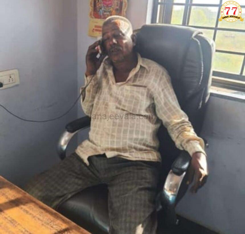 ಬೆಳಗಾವಿಯಲ್ಲಿ ಲಾರಿ ಡಿಕ್ಕಿ ಹೊಡೆದು ಸ್ಥಳದಲ್ಲೇ ಮೃತಪಟ್ಟ ಆಟೊ ಚಾಲಕ ಬೆಳಗಾವಿಯಲ್ಲಿ ಲಾರಿ ಡಿಕ್ಕಿ ಹೊಡೆದು ಸ್ಥಳದಲ್ಲೇ ಮೃತಪಟ್ಟ ಆಟೊ ಚಾಲಕ