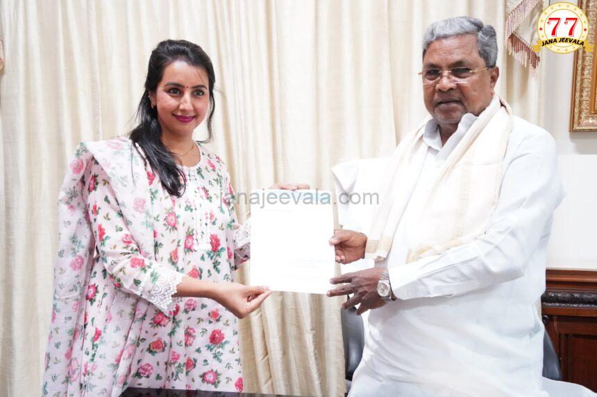 ಕೇರಳ ಮಾದರಿಯಲ್ಲಿ ಲೈಂಗಿಕ ದೌರ್ಜನ್ಯಗಳ ತನಿಖೆಗೆ ಸಮಿತಿ ರಚಿಸಲು ನಟಿ ಸಂಜನಾ ಒತ್ತಾಯ ಕೇರಳ ಮಾದರಿಯಲ್ಲಿ ಲೈಂಗಿಕ ದೌರ್ಜನ್ಯಗಳ ತನಿಖೆಗೆ ಸಮಿತಿ ರಚಿಸಲು ನಟಿ ಸಂಜನಾ ಒತ್ತಾಯ