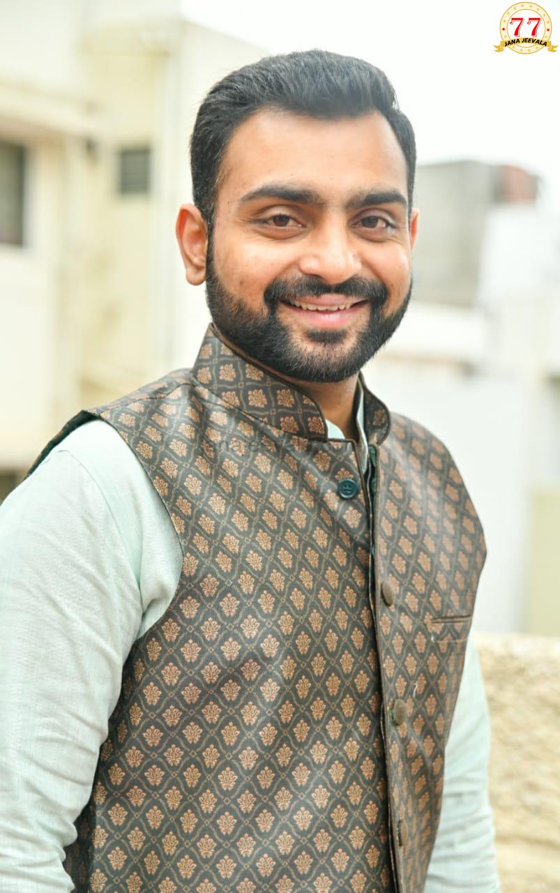 ಶಿಗ್ಗಾವಿಗೆ ಉತ್ತರಾಧಿಕಾರಿಯಾಗ್ತಾರಾ ? ಬೊಮ್ಮಾಯಿ ಪುತ್ರನ ಪರಿಚಯ ಹೀಗಿದೆ ನೋಡಿ..! ಶಿಗ್ಗಾವಿಗೆ ಉತ್ತರಾಧಿಕಾರಿಯಾಗ್ತಾರಾ ? ಬೊಮ್ಮಾಯಿ ಪುತ್ರನ ಪರಿಚಯ ಹೀಗಿದೆ ನೋಡಿ..!
