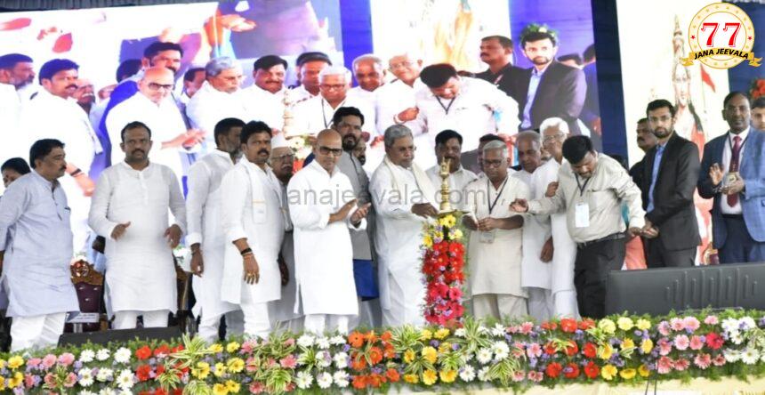 ಯಾವತ್ತೂ ಮನೆಯಿಂದ ಆಚೆಗೆ ಬಂದು ರಾಜಕಾರಣದ ಕಡೆ ಮುಖ ಮಾಡದ ನನ್ನ ಪತ್ನಿಯನ್ನು ಎಳೆದು ತಂದ್ರಲ್ಲಾ ಇದನ್ನು ಕ್ಷಮಿಸ್ತೀರಾ: ಜನಮಾನಸಕ್ಕೆ ಸಿಎಂ ಪ್ರಶ್ನೆ ಯಾವತ್ತೂ ಮನೆಯಿಂದ ಆಚೆಗೆ ಬಂದು ರಾಜಕಾರಣದ ಕಡೆ ಮುಖ ಮಾಡದ ನನ್ನ ಪತ್ನಿಯನ್ನು ಎಳೆದು ತಂದ್ರಲ್ಲಾ ಇದನ್ನು ಕ್ಷಮಿಸ್ತೀರಾ: ಜನಮಾನಸಕ್ಕೆ ಸಿಎಂ ಪ್ರಶ್ನೆ