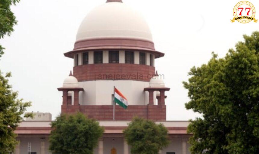 8,9,10 ರ ಅರ್ಧವಾರ್ಷಿಕ ಬೋರ್ಡ್ ಪರೀಕ್ಷೆಗಳ ಫಲಿತಾಂಶ ಪ್ರಕಟಿಸದಂತೆ ಸುಪ್ರೀಂ ಕೋರ್ಟ್ ತಡೆ : ಸರ್ಕಾರಕ್ಕೆ ಮುಖಭಂಗ 8,9,10 ರ ಅರ್ಧವಾರ್ಷಿಕ ಬೋರ್ಡ್ ಪರೀಕ್ಷೆಗಳ ಫಲಿತಾಂಶ ಪ್ರಕಟಿಸದಂತೆ ಸುಪ್ರೀಂ ಕೋರ್ಟ್ ತಡೆ : ಸರ್ಕಾರಕ್ಕೆ ಮುಖಭಂಗ