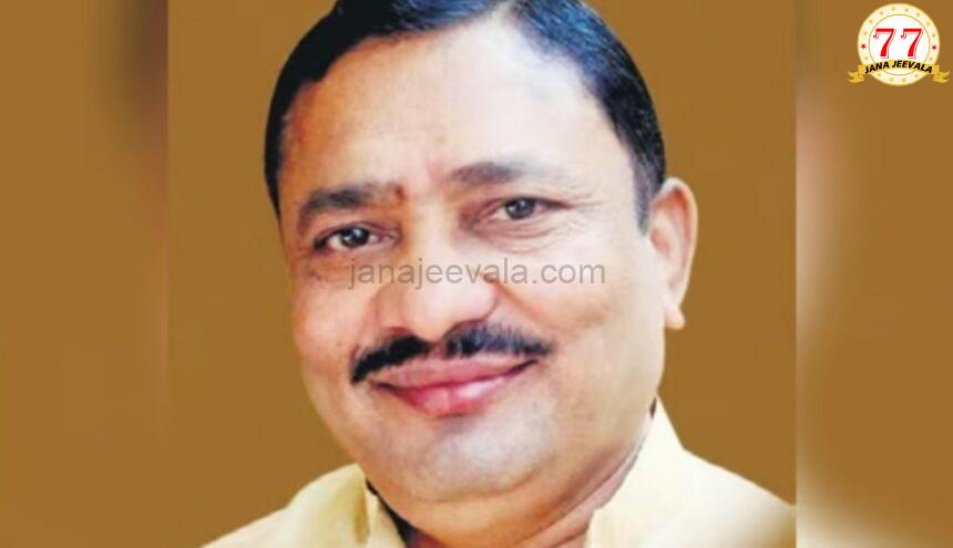 ಕಾಂಗ್ರೆಸ್ ವಿರುದ್ಧ ಬಂಡಾಯ ಅಭ್ಯರ್ಥಿಯಾಗಿ ಕಣಕ್ಕಿಳಿದ ಮಾಜಿ ಸಂಸದ, ಪಂಚಮಸಾಲಿ ನಾಯಕ ಕಾಂಗ್ರೆಸ್ ವಿರುದ್ಧ ಬಂಡಾಯ ಅಭ್ಯರ್ಥಿಯಾಗಿ ಕಣಕ್ಕಿಳಿದ ಮಾಜಿ ಸಂಸದ, ಪಂಚಮಸಾಲಿ ನಾಯಕ
