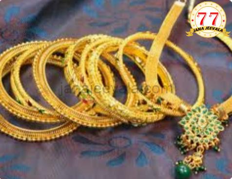 ಗುರು ಪುಷ್ಯಾಮೃತ ಯೋಗ : ತುಂಬಿ ತುಳುಕಿದ ಬೆಳಗಾವಿ ಮಾರುಕಟ್ಟೆ ಗುರು ಪುಷ್ಯಾಮೃತ ಯೋಗ : ತುಂಬಿ ತುಳುಕಿದ ಬೆಳಗಾವಿ ಮಾರುಕಟ್ಟೆ