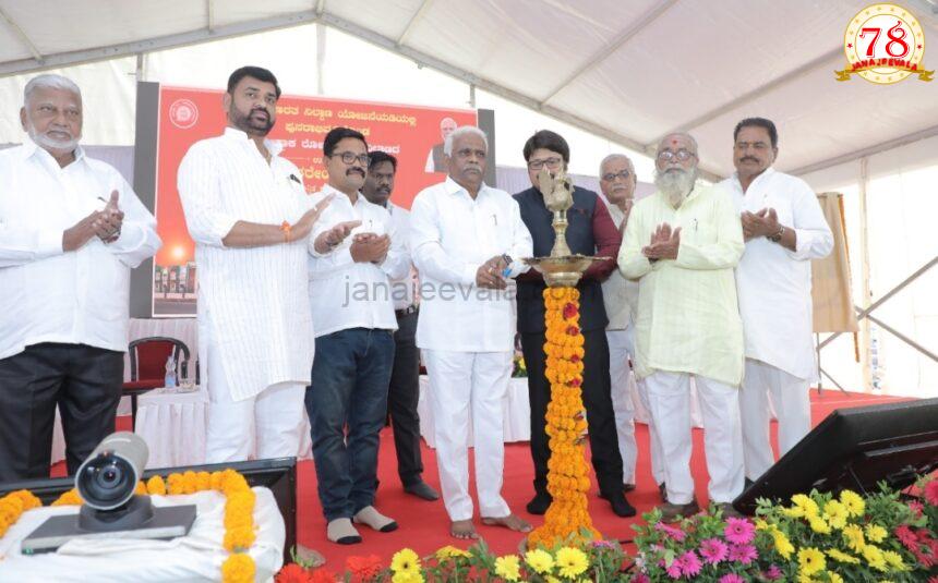 ಯಾರೇ ತಿಪ್ಪರಲಾಗ ಹಾಕಿದರು ಮುಂದೊಂದು ದಿನ ಗೋಕಾಕ ಜಿಲ್ಲೆ ಆಗೇ ಆಗುತ್ತದೆ..!