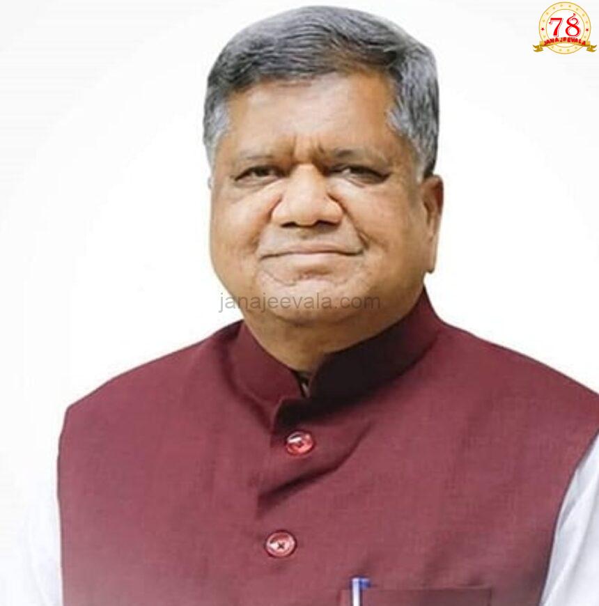 ಉಚಿತ ಬಸ್, ರೂ. 2 ಸಾವಿರ ನೀಡಿದರೆ ಸಾಕೆ? ಮಹಿಳೆಯರಿಗೆ ರಕ್ಷಣೆ ಬೇಡವೇ?: ಶೆಟ್ಟರ್