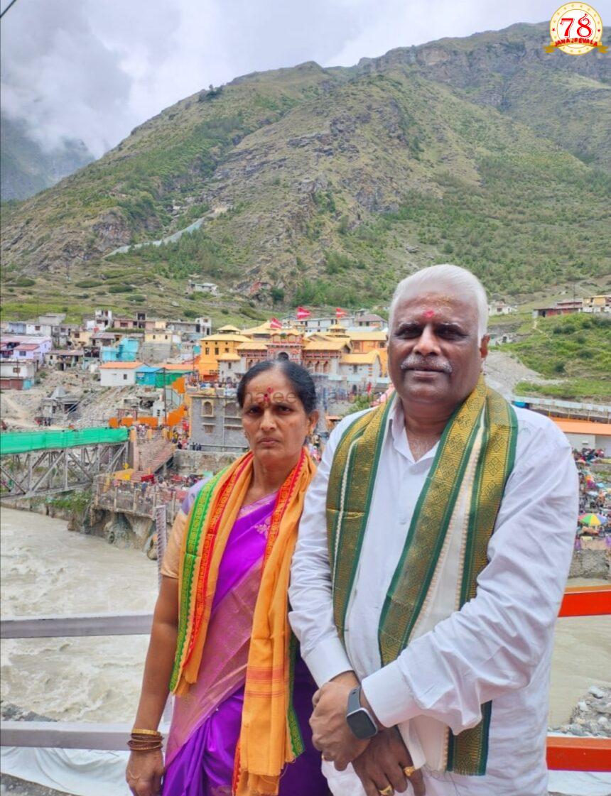 ವಿಶ್ವ ಪ್ರಸಿದ್ಧ ಪುಣ್ಯಕ್ಷೇತ್ರಗಳಿಗೆ ಭೇಟಿ ನೀಡಿದ ಈರಣ್ಣ ಕಡಾಡಿ ದಂಪತಿ ವಿಶ್ವ ಪ್ರಸಿದ್ಧ ಪುಣ್ಯಕ್ಷೇತ್ರಗಳಿಗೆ ಭೇಟಿ ನೀಡಿದ ಈರಣ್ಣ ಕಡಾಡಿ ದಂಪತಿ