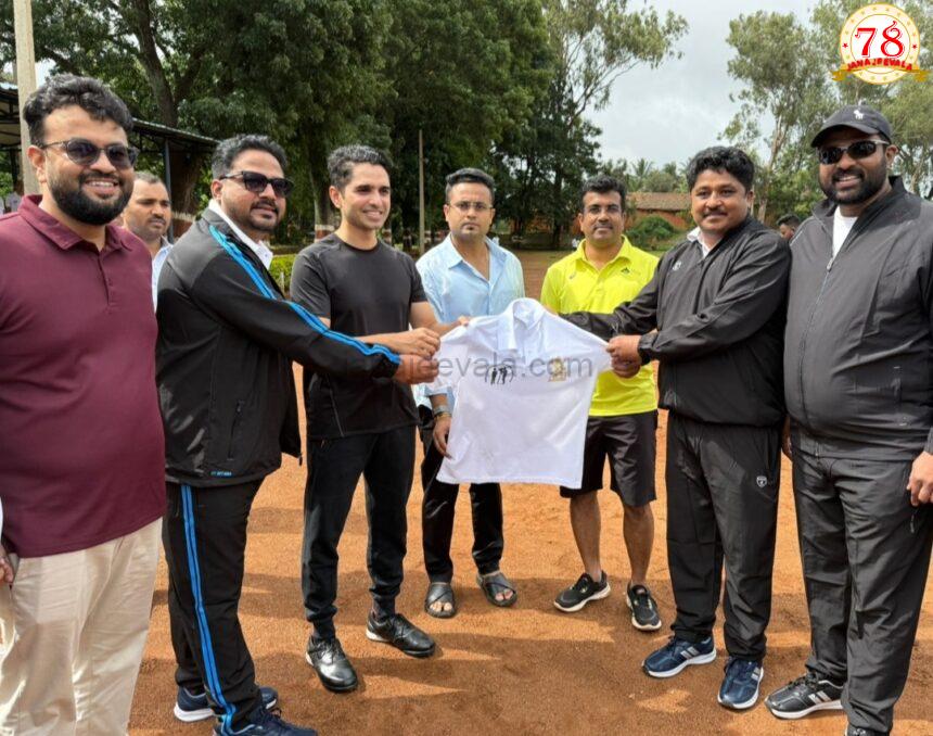 ಕ್ರಿಕೆಟ್ ಪಂದ್ಯಾವಳಿಯಲ್ಲಿ ಭಾಗವಹಿಸಿದ ಮೃಣಾಲ್‌ ಹೆಬ್ಬಾಳಕರ್
