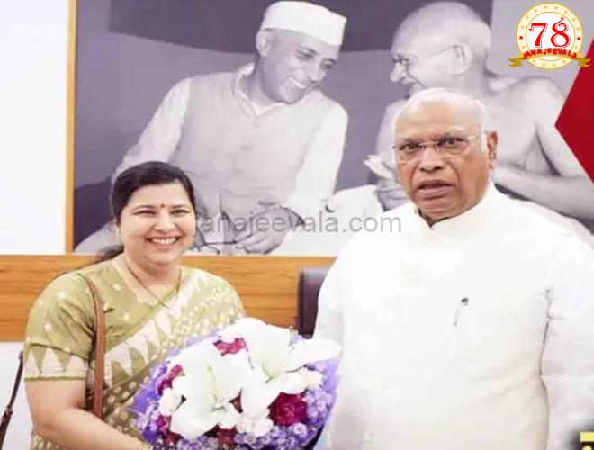 ಎಐಸಿಸಿ ಅಧ್ಯಕ್ಷ ಮಲ್ಲಿಕಾರ್ಜುನ ಖರ್ಗೆ ಅವರನ್ನು ಭೇಟಿಯಾಗಿ ಶುಭ ಕೋರಿದ ಅಂಜಲಿ ನಿಂಬಾಳ್ಕರ್