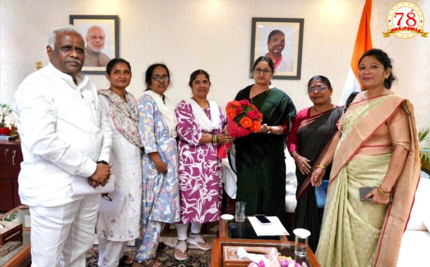 ಅಂಗನವಾಡಿ ಸಮಸ್ಯೆಯನ್ನು ಕೇಂದ್ರ ಸಚಿವರಿಗೆ ಮನವರಿಕೆ ಮಾಡಿದ ರುಕ್ಮಿಣಿ ವಿಠ್ಠಲ ಹಲಗೇಕರ