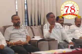 ಚನ್ನರಾಜ ಹಟ್ಟಿಹೊಳಿ, ವಿಠ್ಠಲ ಹಲಗೇಕರ, ರಾಜು ಸಿದ್ದಾಣಿ ಈ ಮೂವರಲ್ಲಿ ಒಬ್ಬರನ್ನು ಅಭ್ಯರ್ಥಿಯನ್ನಾಗಿ ಘೋಷಿಸಲು ನಿರ್ಧಾರ
