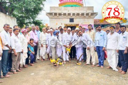 ಸಮುದಾಯ ಭವನ ನಿರ್ಮಾಣಕ್ಕೆ ಭೂಮಿ ಪೂಜೆ ನೆರವೇರಿಸಿದ ಈರಣ್ಣ ಕಡಾಡಿ