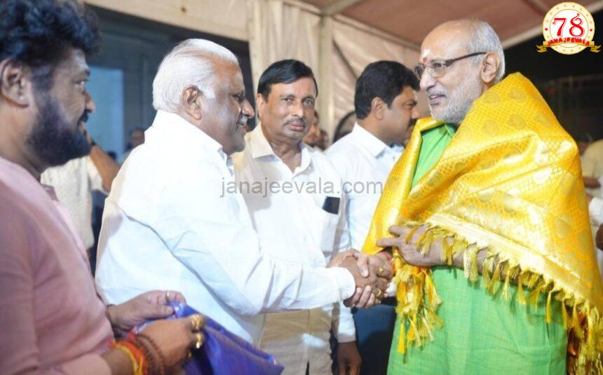 ಎನ್ ಡಿ ಎ ಉಪರಾಷ್ಟ್ರಪತಿ ಅಭ್ಯರ್ಥಿಯನ್ನು ಭೇಟಿಯಾಗಿ ಅಭಿನಂದಿಸಿದ ಈರಣ್ಣ ಕಡಾಡಿ