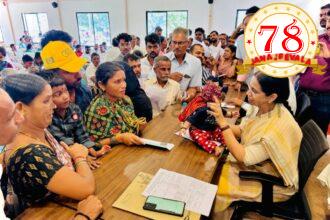 ಜನತಾ ದರ್ಶನದಲ್ಲಿ ಸಾವಿರಾರು ಜನರಿಂದ ಅಹವಾಲು ಸ್ವೀಕರಿಸಿದ ಲಕ್ಷ್ಮೀ ಹೆಬ್ಬಾಳಕರ್‌-ಸಚಿವರಿಗೆ ಮೃಣಾಲ್‌ ಸಾಥ್