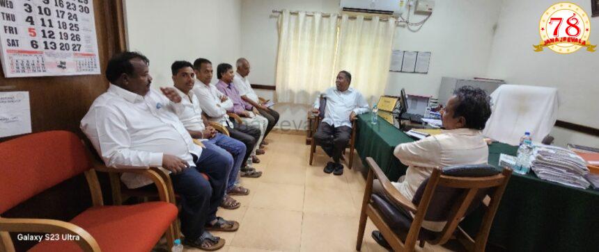 ಸಕ್ಕರೆ ಕಾರ್ಖಾನೆ ಚುನಾವಣೆಯಲ್ಲಿ ಗೆಲುವು ಬೆನ್ನಲ್ಲೇ ಕಾರ್ಖಾನೆ ಬೆಳವಣಿಗೆ ಕುರಿತು ಚರ್ಚೆ ನಡೆಸಿದ ಶಾಸಕರು