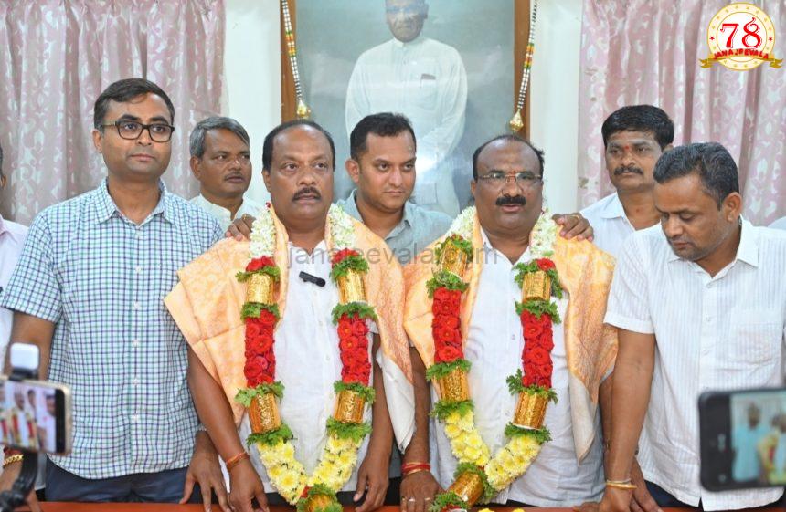 ಹುಕ್ಕೇರಿ ವಿದ್ಯುತ್ ಸಹಕಾರಿ ಸಂಘದ ನೂತನ ಅಧ್ಯಕ್ಷರ, ಉಪಾಧ್ಯಕ್ಷರ ಆಯ್ಕೆ