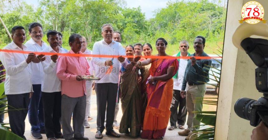 ದೇವಲತ್ತಿಯಲ್ಲಿ ಪ್ಲಾಸ್ಟಿಕ್ ತ್ಯಾಜ್ಯ ನಿರ್ವಹಣಾ ಘಟಕ ಉದ್ಘಾಟಿಸಿದ ಶಾಸಕ ವಿಠ್ಠಲ ಹಲಗೇಕರ