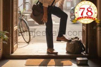 ಬೂಟಿನಲ್ಲಿ ರಾತ್ರಿ ಹೊತ್ತು ಮಲಗಿ ವಿಶ್ರಾಂತಿ ಪಡೆಯುತ್ತಿದ್ದ ಹಾವು ಯುವಕನಿಗೆ ಕಚ್ಚಿಯೇ ಬಿಡ್ತು…ನಂತರ ಆಗಿದ್ದೇನು ಗೊತ್ತೇ ?