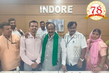 ಅಣ್ಣಿಗೇರಿ ಮಾದರಿ ಮಾಡಲು ಇಂದೋರ್ ನಲ್ಲಿ ಕೈಗೊಂಡ ಕ್ರಮಗಳನ್ನು ಶಾಸಕ ಕೋನರೆಡ್ಡಿ ಅವರಿಗೆ ವಿವರಿಸಿದ ವೀರೇಶ ಕೆಂಭಾವಿ  ವೀರೇಶ ಅವರಲ್ಲಿರುವ ತಾಯ್ನಾಡ ಅಭಿಮಾನ ಯುವಕರಿಗೆ ಸ್ಪೂರ್ತಿ