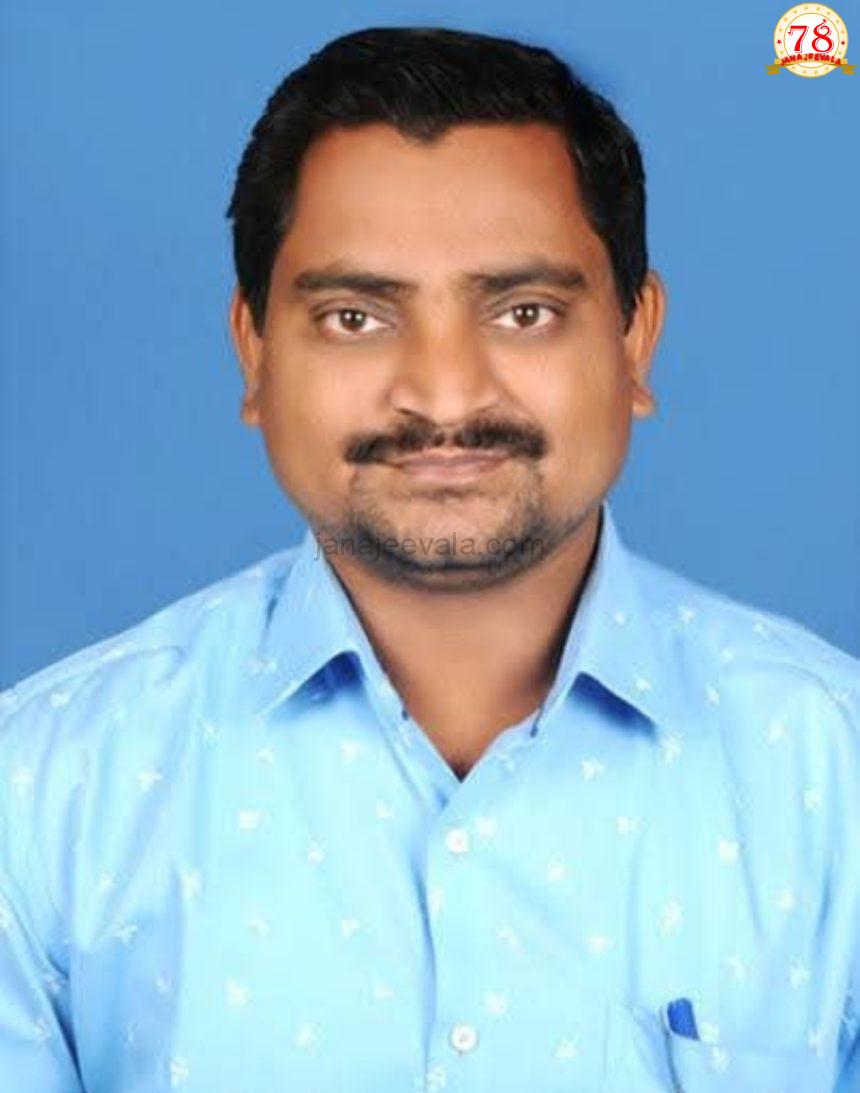 ಹಿರಿಯ ಪತ್ರಕರ್ತ ಸಂಜೀವ ಕಾಂಬಳೆಯವರ 22 ವರ್ಷಗಳ ಪತ್ರಿಕಾಸೇವೆಗೆ ಕೊನೆಗೂ ಸಂದ ಗೌರವ ಹಿರಿಯ ಪತ್ರಕರ್ತ ಸಂಜೀವ ಕಾಂಬಳೆಯವರ 22 ವರ್ಷಗಳ ಪತ್ರಿಕಾಸೇವೆಗೆ ಕೊನೆಗೂ ಸಂದ ಗೌರವ