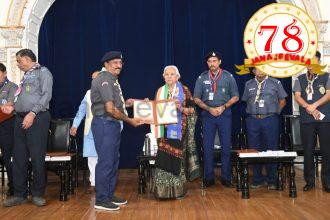 ಬಾರ್ ಟು ಸಿಲ್ವರ್ ಸ್ಟಾರ್ ಪ್ರಶಸ್ತಿ ಸ್ವೀಕರಿಸಿದ ಗಜಾನನ ಮನ್ನಿಕೇರಿ