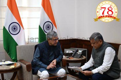 ಬೆಳಗಾವಿ ರೈಲು ನಿಲ್ದಾಣಕ್ಕೆ ನಾಗನೂರು ರುದ್ರಾಕ್ಷಿಮಠದ ಡಾ. ಶಿವಬಸವ ಸ್ವಾಮೀಜಿ ಹೆಸರು ನಾಮಕರಣ ಮಾಡುವಂತೆ ಕೇಂದ್ರ ಸಚಿವರಿಗೆ ಮನವಿ ಸಲ್ಲಿಸಿದ ಸಂಸದ ಜಗದೀಶ ಶೆಟ್ಟರ್