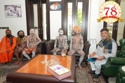 ಡಿಸಿಎಂ ಡಿ.ಕೆ.ಶಿವಕುಮಾರ್ ಅವರಿಗೆ ನಾಗಸಾಧುಗಳಿಂದ ಆಶೀರ್ವಾದ..