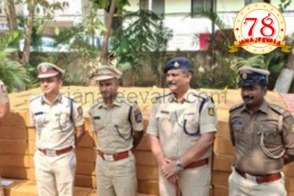 ಅಕ್ರಮವಾಗಿ ಸಾಗಿಸುತ್ತಿದ್ದ 900 ಬಾಕ್ಸ್ ಮದ್ಯ ವಶ