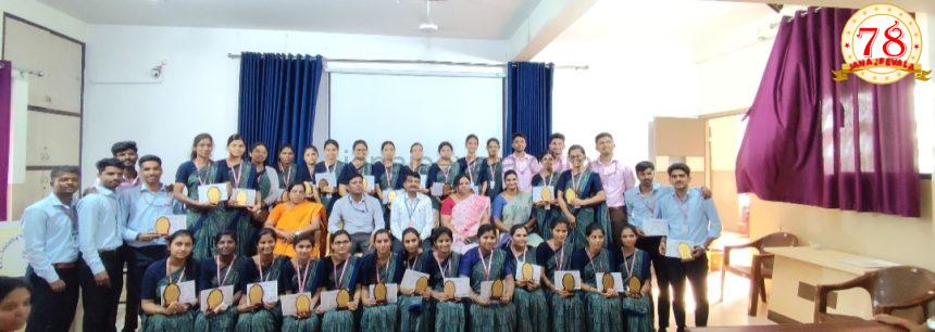 ಕೆ.ಎಲ್. ಇ. ಸಂಸ್ಥೆಯ ಶಿಕ್ಷಣ ಮಹಾವಿದ್ಯಾಲಯದಲ್ಲಿ ವಿಜ್ಞಾನ ಮಾದರಿ ಪ್ರದರ್ಶನ ಯಶಸ್ವಿ