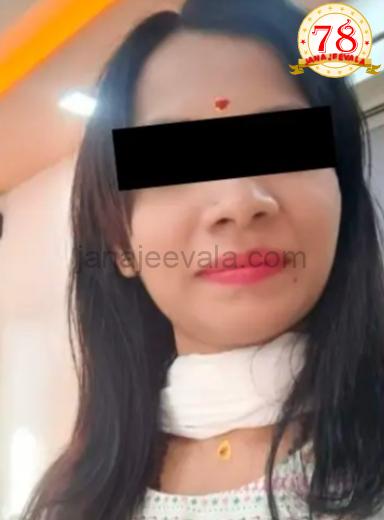 ಬೆಳಗಾವಿಯಲ್ಲಿ ಶ್ರೀಮಂತರನ್ನೇ ಹನಿ ಟ್ರ್ಯಾಪ್ ಮಾಡುತ್ತಿದ್ದ ಯುವತಿಯ ಕರಾಮತ್ತು ಬಯಲಿಗೆ  ಈಕೆಯ ಅಮಂತ್ರಣ ಹೇಗಿರುತ್ತಿತ್ತು ಗೊತ್ತೇ ?