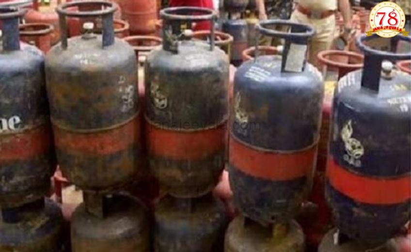 ಇರಾನ್‌ ಯುದ್ಧದ ಬಿಕ್ಕಟ್ಟು ; ವಾಣಿಜ್ಯ ಬಳಕೆ ಸಿಲಿಂಡರ್ ಬೆಲೆಯಲ್ಲಿ ಭಾರಿ ಹೆಚ್ಚಳ